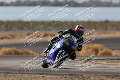 media/Dec-18-2022-SoCal Trackdays (Sun) [[8099a50955]]/Turn 14 (940am)/